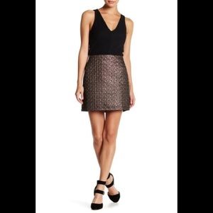 NWT metallic brocade skirt in gold